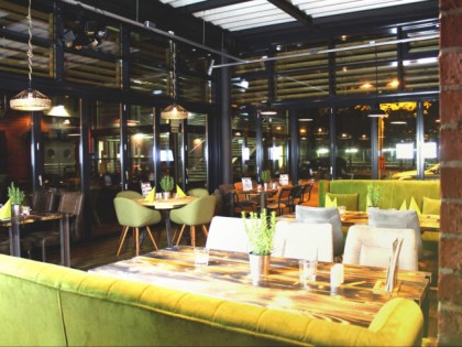 照片: Steinhaus in Mitte